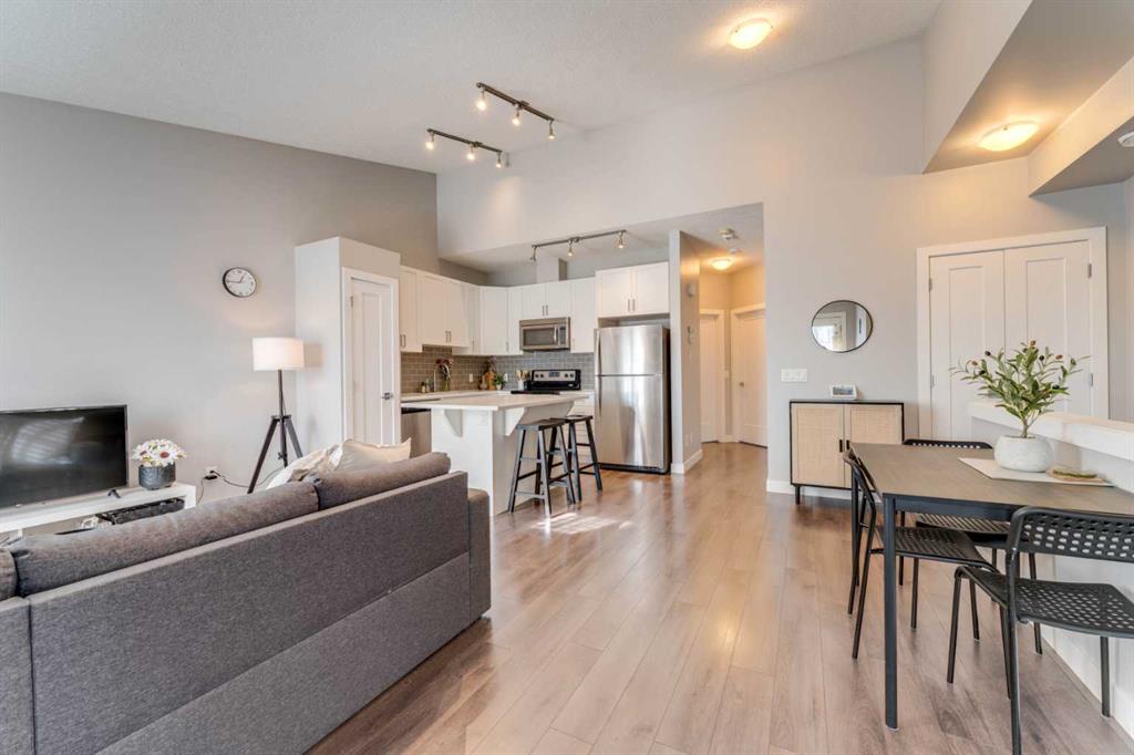 Third View of 165 Evanscrest Gardens NW, Evanston, Calgary, Alberta, T3P 0S1