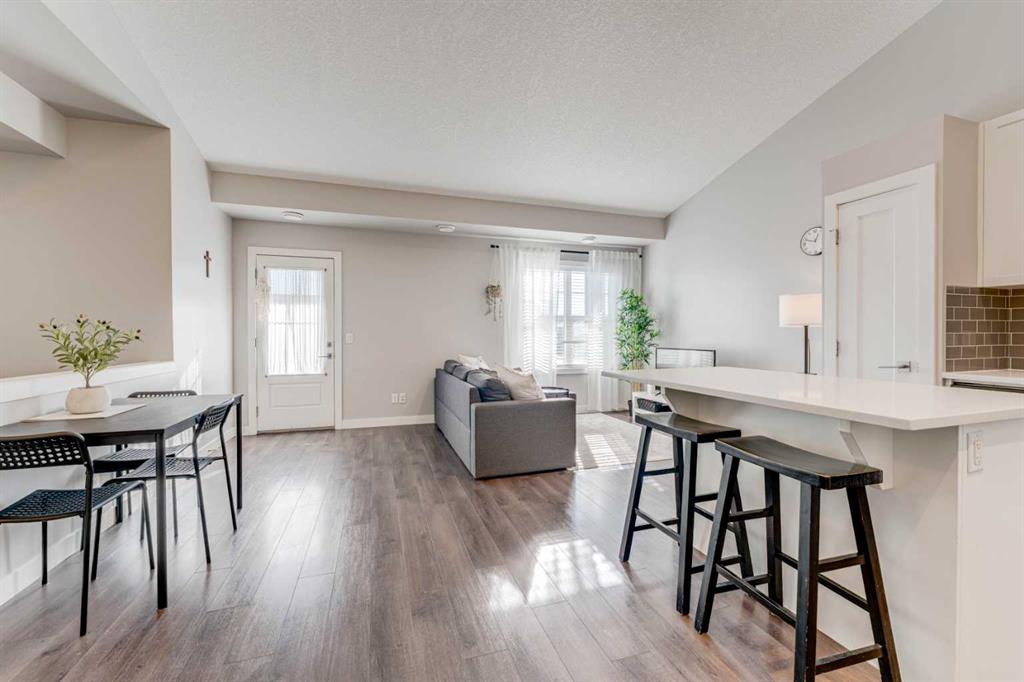 Fifth View of 165 Evanscrest Gardens NW, Evanston, Calgary, Alberta, T3P 0S1