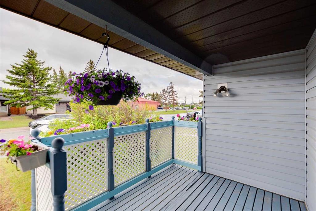 Fourth View of 2138 Summerfield Boulevard SE, Summerhill, Airdrie, Alberta, T4B 1X5