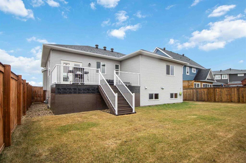 Fifth View of 148 Beaverlodge Close , Beacon Hill, Fort McMurray, Alberta, T9H2V5