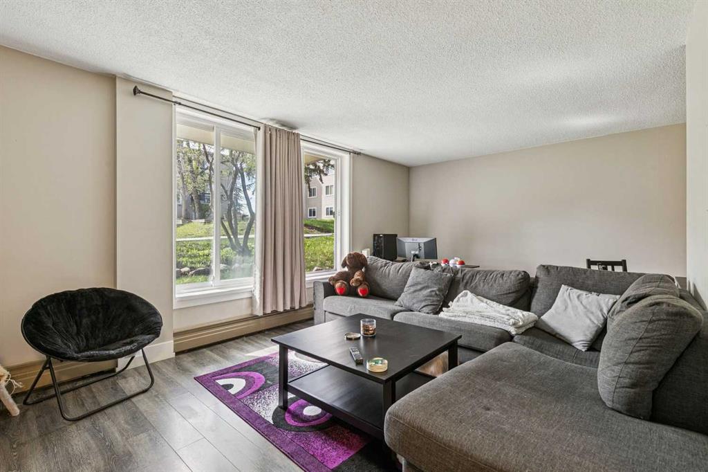 Third View of 208, 315 Heritage Drive SE, Acadia, Calgary, Alberta, T2H 1N2