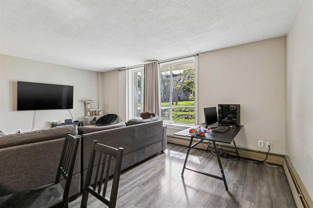 Fifth View of 208, 315 Heritage Drive SE, Acadia, Calgary, Alberta, T2H 1N2