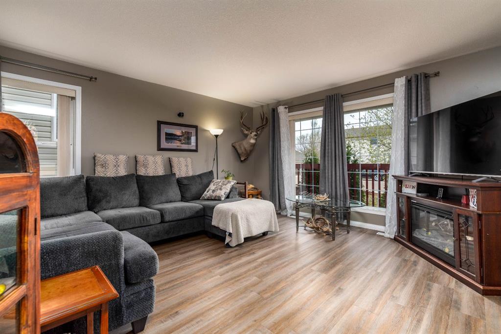 Fourth View of 2305 51 Avenue , College Park, Lloydminster, Alberta, T9V 3H3