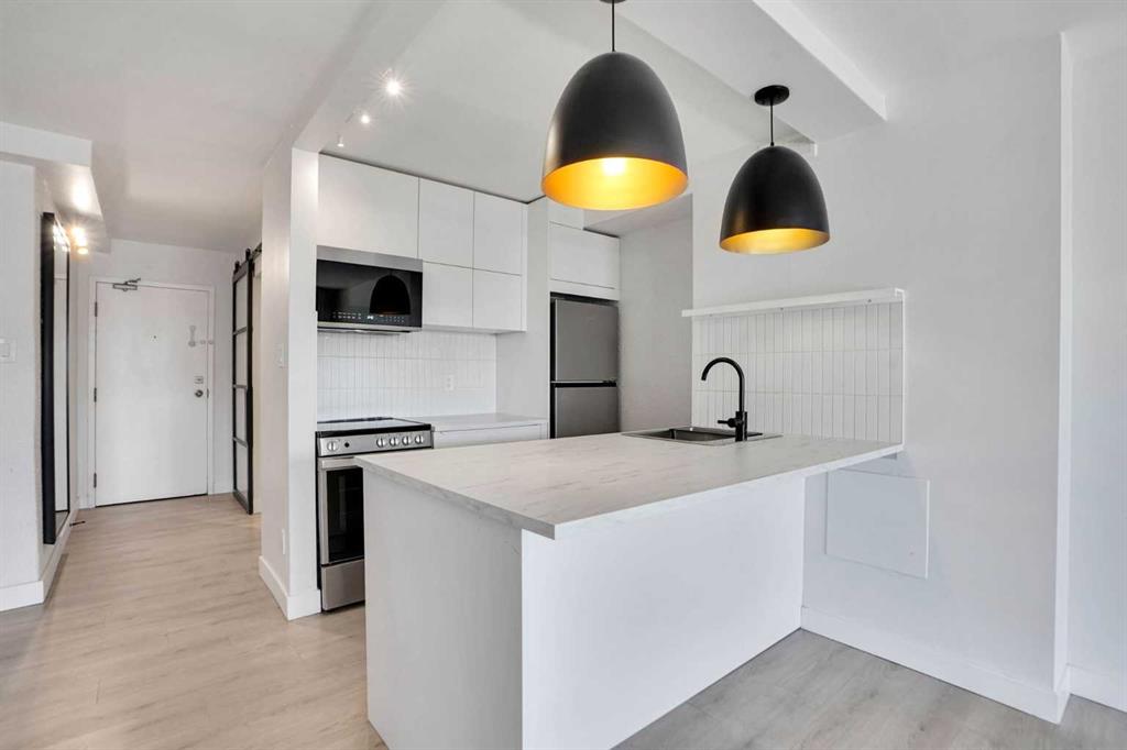 Fifth View of 2205, 221 6 Avenue SE, Downtown Commercial Core, Calgary, Alberta, T2G4Z9
