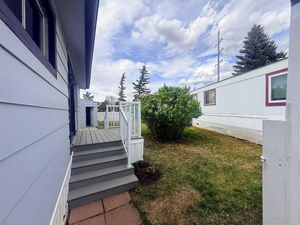 Fifth View of 301, 2300 13 Street N, St Edwards, Lethbridge, Alberta, T1H 4E8