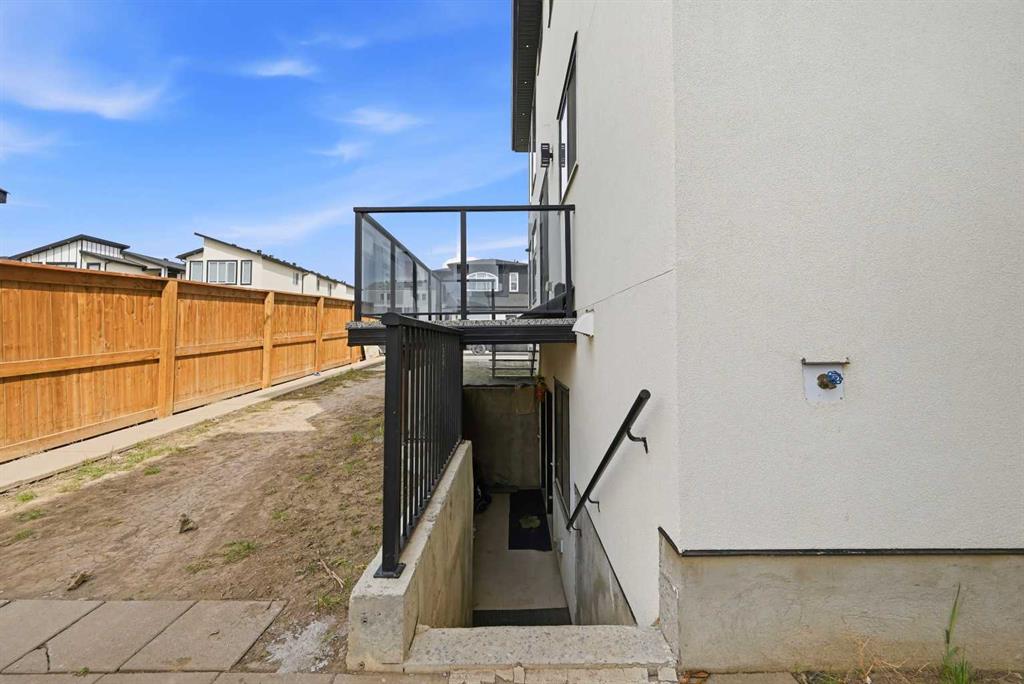Third View of 4942 84 Avenue NE, Saddle Ridge, Calgary, Alberta, T3J 2J5
