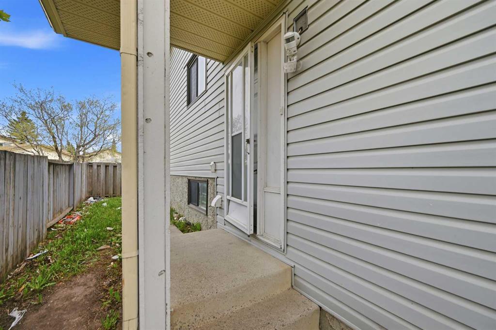 Fourth View of 44 Castleridge Close NE, Castleridge, Calgary, Alberta, T3J1Y9