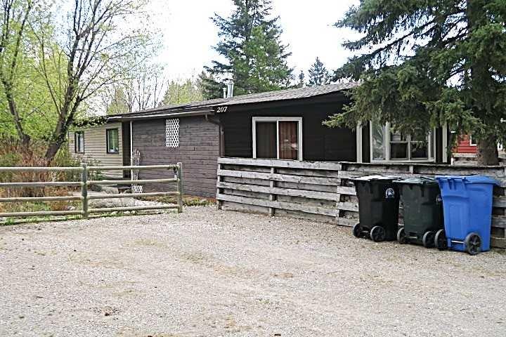 MLS® listing #111181150 for sale located at 207 4 Street NW
