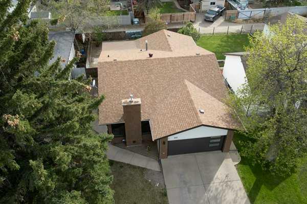 Third View of 418 Dieppe Boulevard S, Glendale, Lethbridge, Alberta, T1J3X1