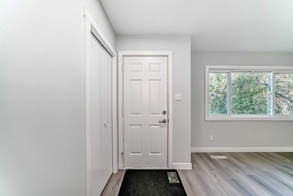 Fourth View of 1508 45 Street SE, Forest Lawn, Calgary, Alberta, T2A1N2