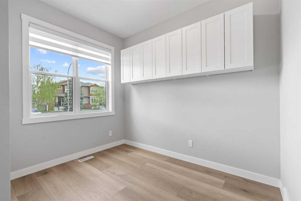 Fourth View of 4618 81 Street NW, Bowness, Calgary, Alberta, T3B 2P6