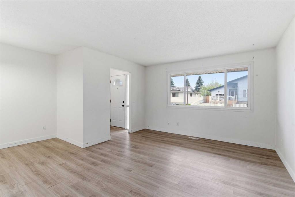 Fourth View of 804 Madeira Drive NE, Marlborough Park, Calgary, Alberta, T2A 7B7