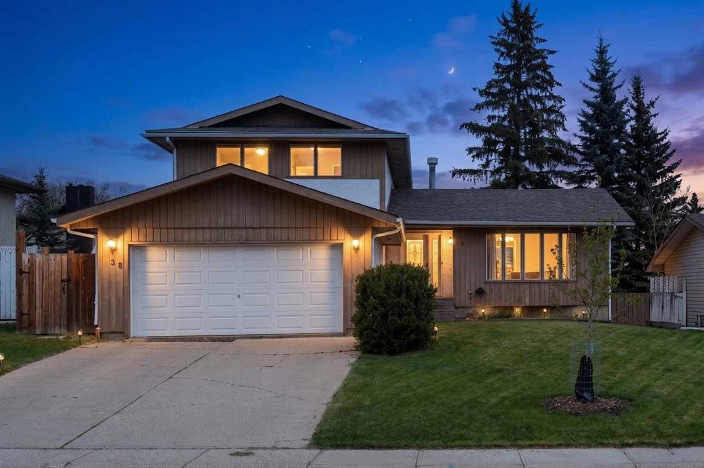38 Suntree Lane , A2312302, Alberta,