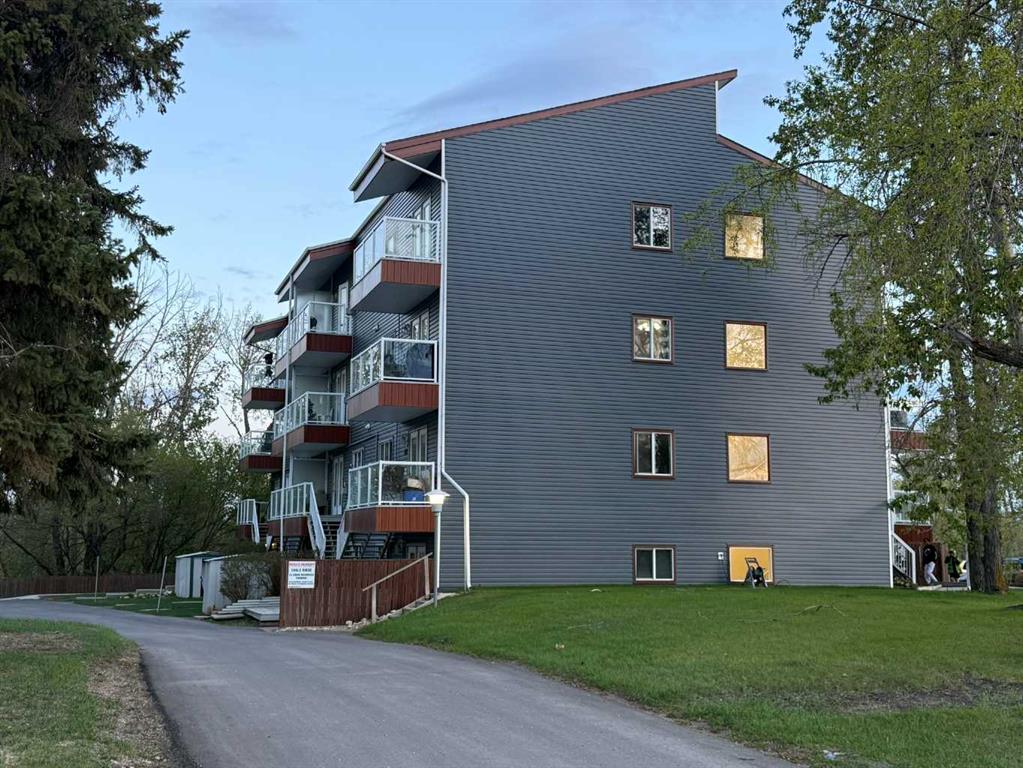 Fifth View of 201, 5519 Kerry Wood Drive , Riverside Meadows, Red Deer, Alberta, T4N 4X3