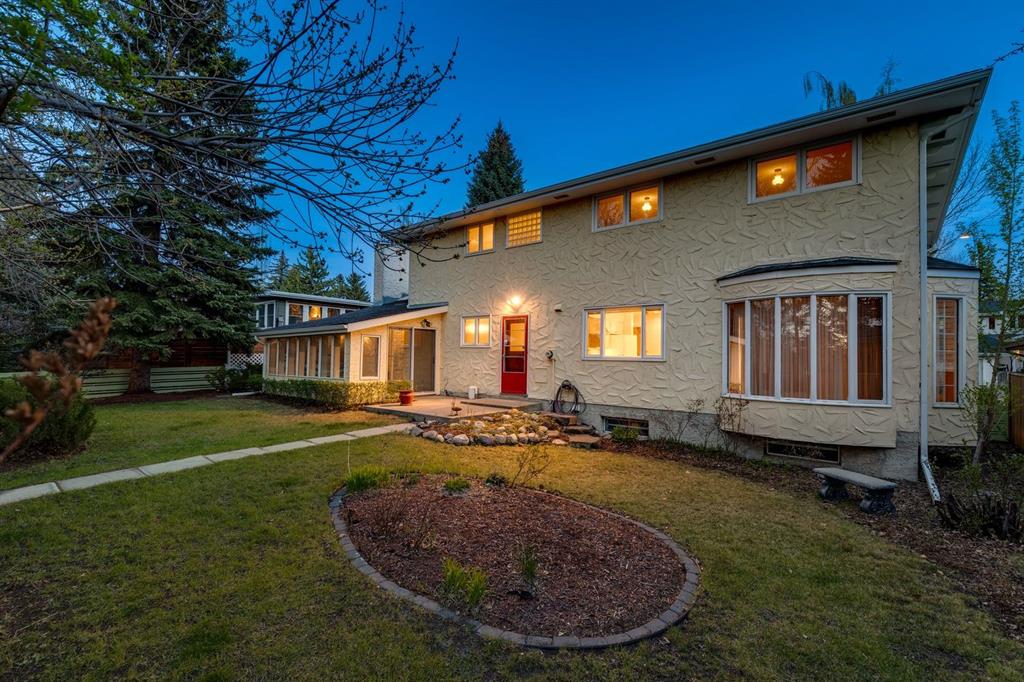 Third View of 40 Varston Place NW, Varsity, Calgary, Alberta, T3A 0B7