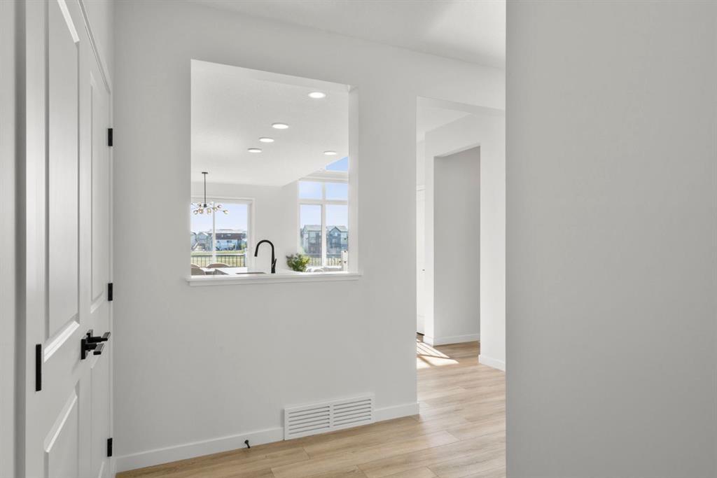 Fourth View of 264 Mallard Grove SE, Rangeview, Calgary, Alberta, T3S 0M8