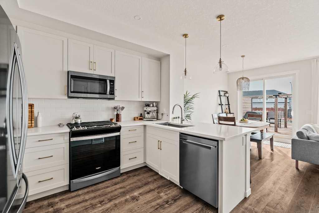 Fifth View of 77 Magnolia Heath SE, Mahogany, Calgary, Alberta, T3M 2Z7