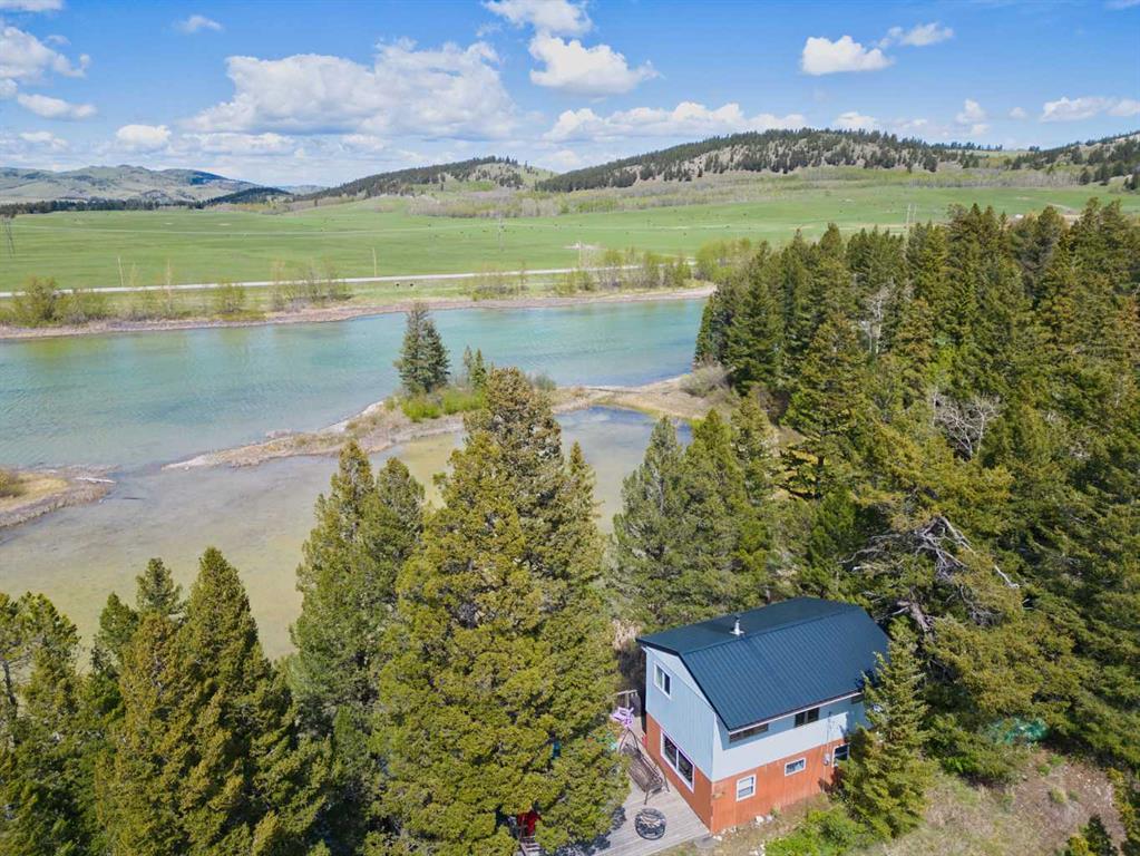  Lee Lake Road , A2312489, Alberta,