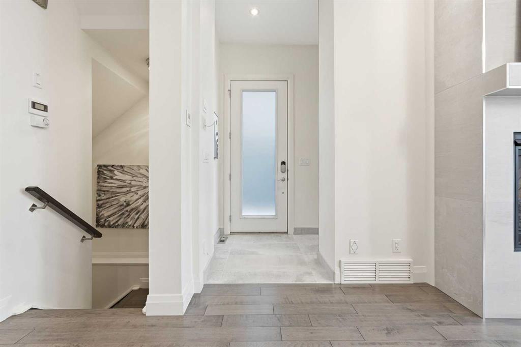 Fourth View of 2109 20 Avenue SW, Richmond, Calgary, Alberta, T2T 0M3