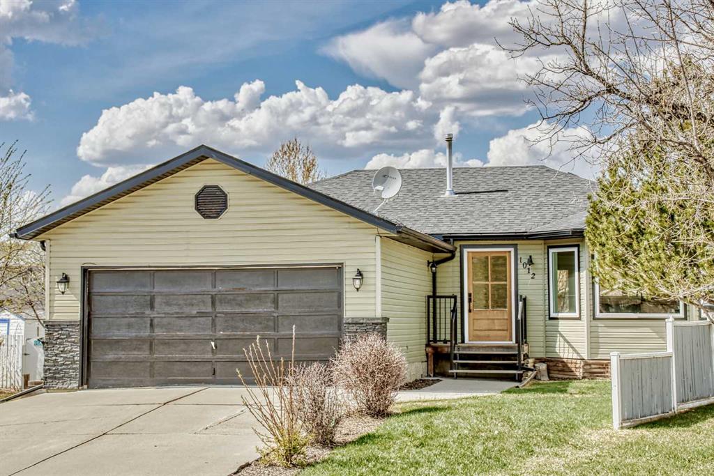 1012 2 Street NE, A2312517, Alberta,