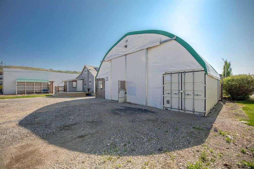 125b River Avenue , A2312626, Alberta,