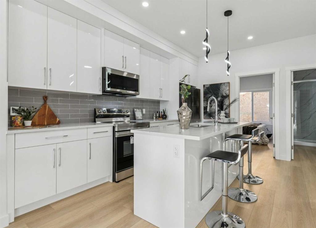 Second View of 202, 95 Saddlecrest Circle NE, Saddle Ridge, Calgary, Alberta, T3J0Z2