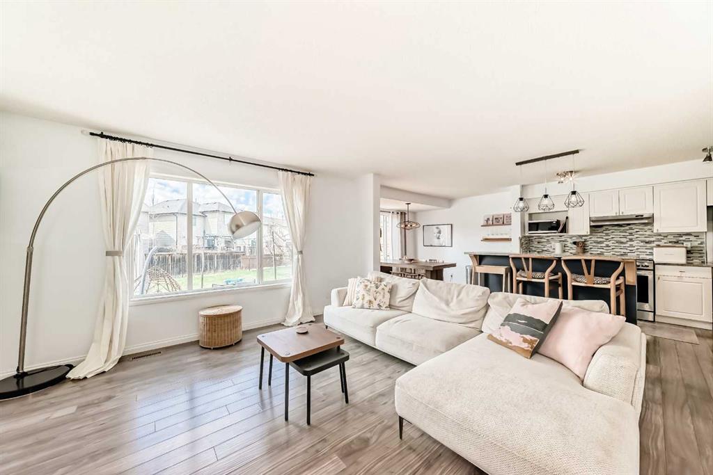 Fifth View of 153 Cougarstone Place SW, Cougar Ridge, Calgary, Alberta, T3H 4W8