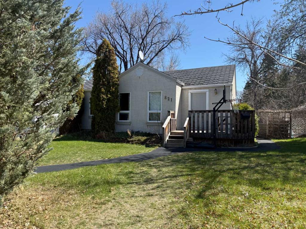 821 14 Street S, A2312803, Alberta,
