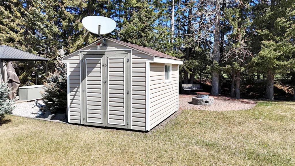 Fourth View of 31, 32379 Range Road 55  , Coyote Creek, Rural Mountain View County, Alberta, T0M 1X0