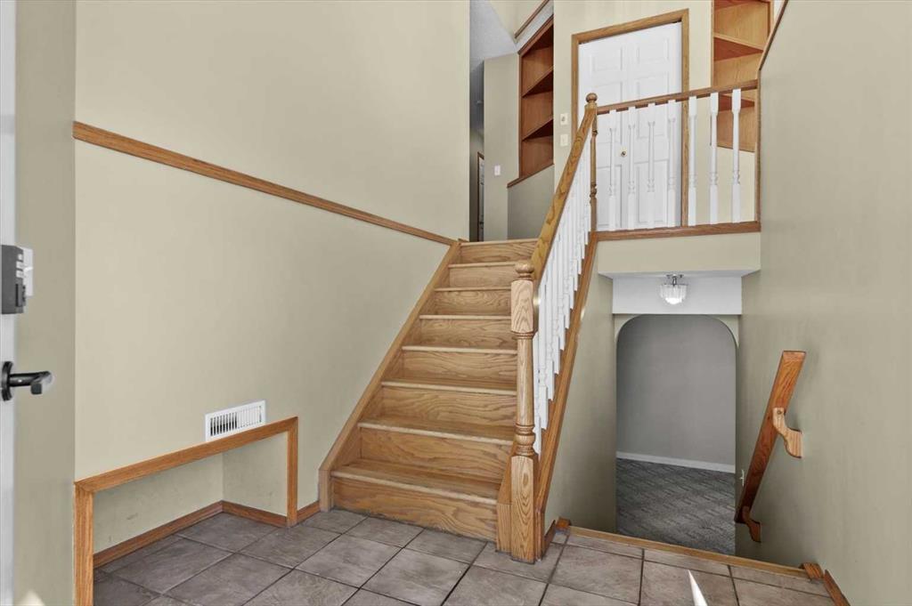 Fourth View of 100 Macewan Park Manor NW, MacEwan Glen, Calgary, Alberta, T3K 4G6