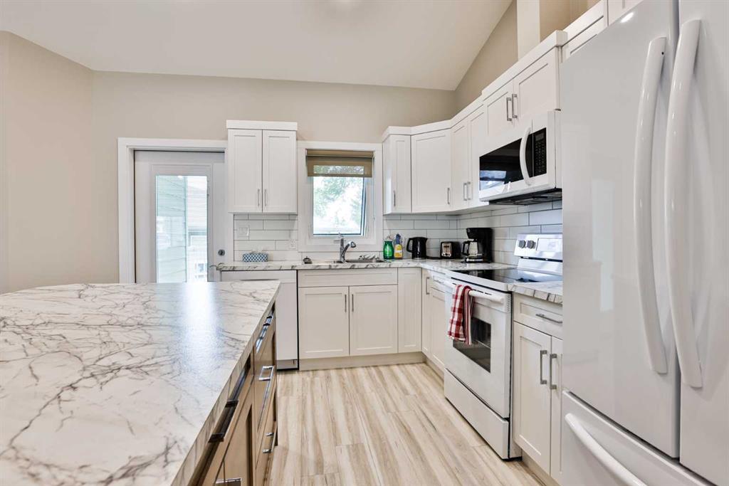 Third View of 12, 333 Cowan Avenue , NONE, Picture Butte, Alberta, T0K 1V0