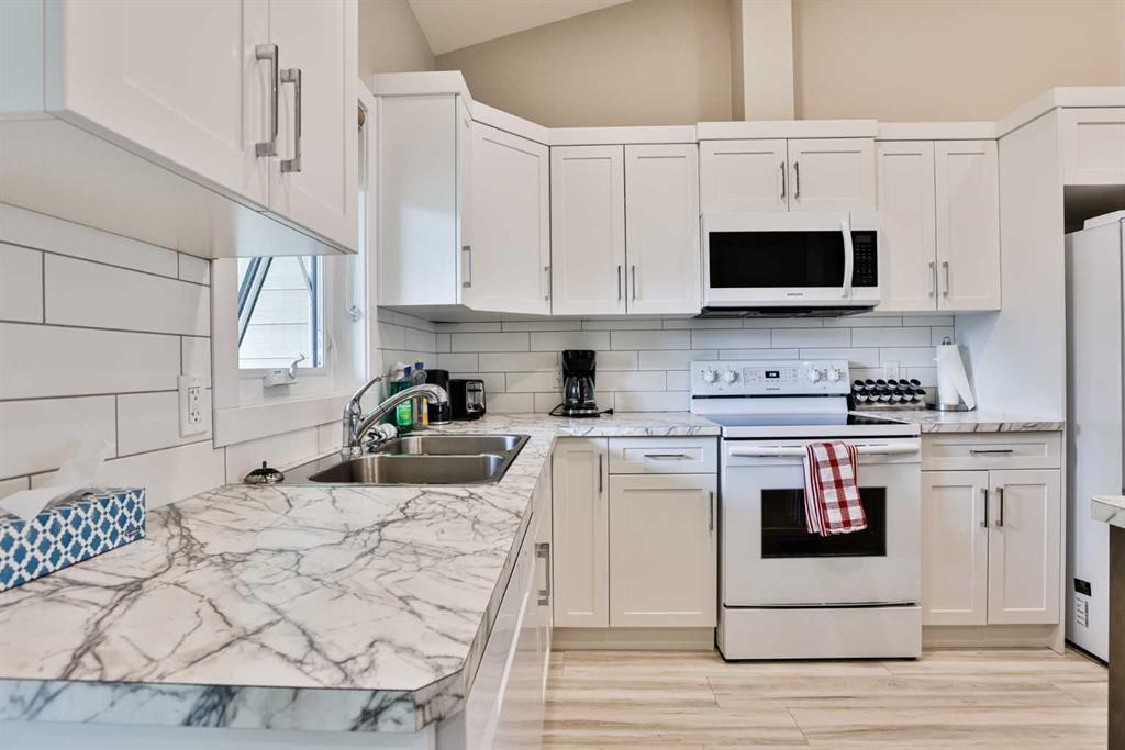 Fourth View of 12, 333 Cowan Avenue , NONE, Picture Butte, Alberta, T0K 1V0