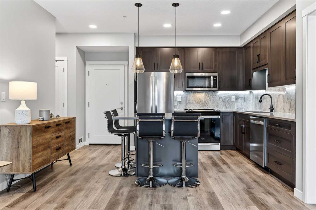 Third View of 401, 150 Shawnee Square SW, Shawnee Slopes, Calgary, Alberta, T2Y 0T6