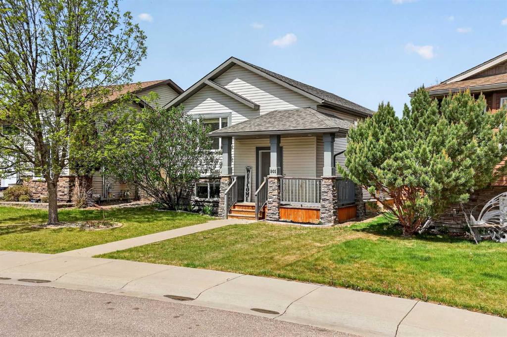Fourth View of 801 MT Sundance Lane W, Sunridge, Lethbridge, Alberta, T1J 0T0