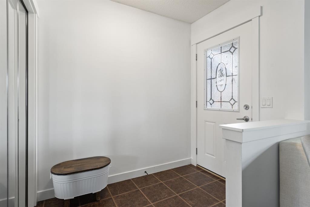 Fourth View of 14 Luxstone Point SW, Luxstone, Airdrie, Alberta, T4B 0H8