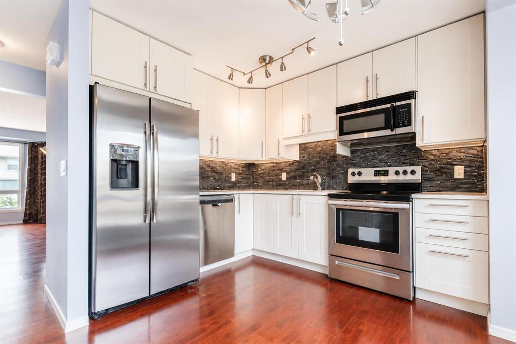Fifth View of 160, 123 Queensland Drive SE, Queensland, Calgary, Alberta, T2J 5J4