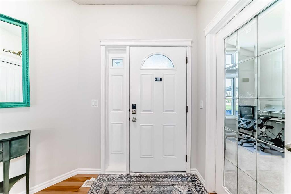 Fifth View of 124 LAVENDER Way , Rainbow Falls, Chestermere, Alberta, T1X 0B2