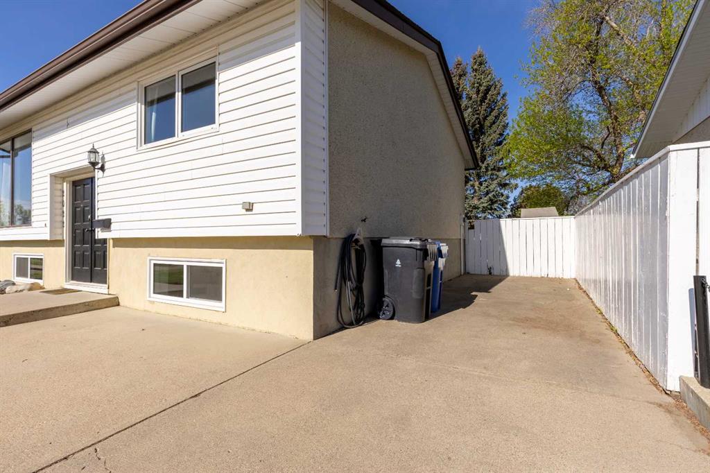 Fifth View of 2022 19 Street N, Winston Churchill, Lethbridge, Alberta, T1H 4A9