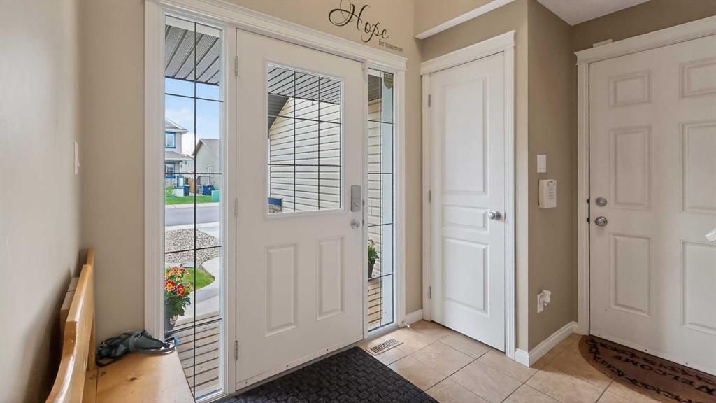 Fifth View of 751 Silkstone Close W, Copperwood, Lethbridge, Alberta, T1J 4B9