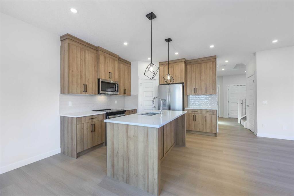 Fourth View of 126 Sandpiper  , Kinniburgh South, Chestermere, Alberta, T1X2S8