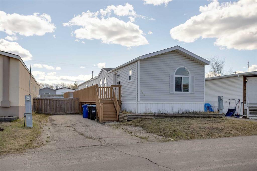 Second View of 252 Grandview Crescent , Gregoire Park, Fort McMurray, Alberta, T9H4X8