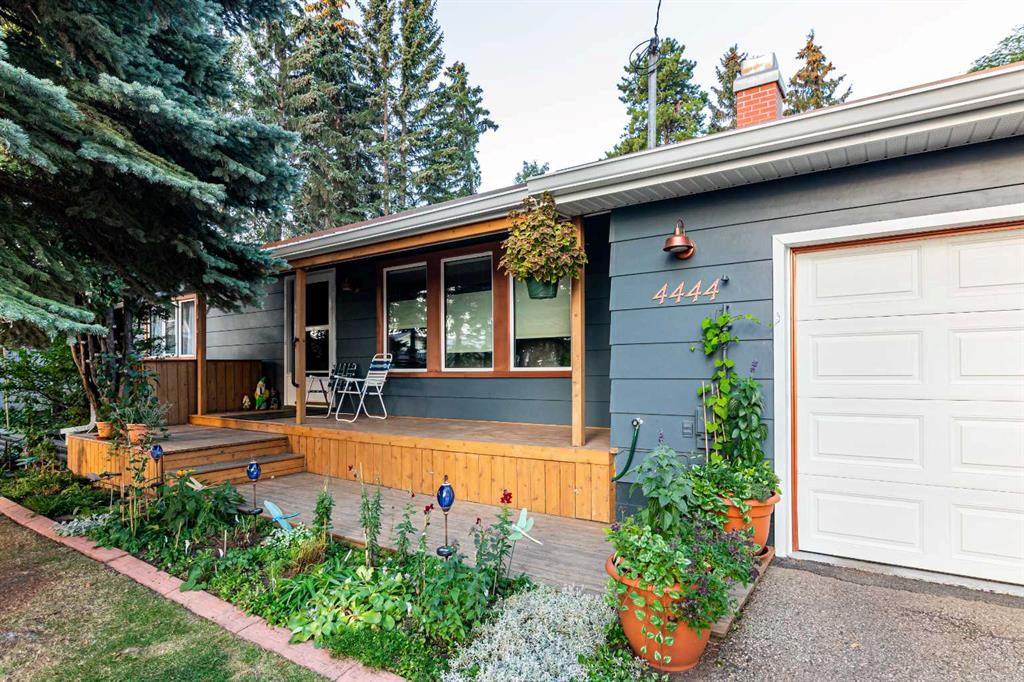 Third View of 4444 50 Street , Downtown, Sylvan Lake, Alberta, T4S 1L6