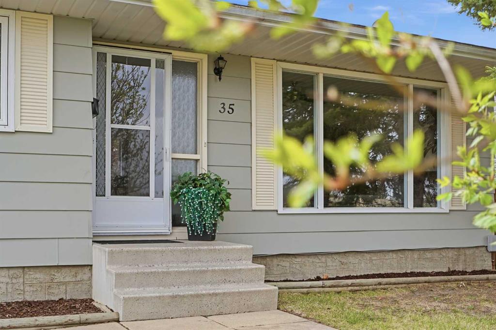 Fifth View of 35 AYERS Avenue , Anders Park, Red Deer, Alberta, T4S 1S5