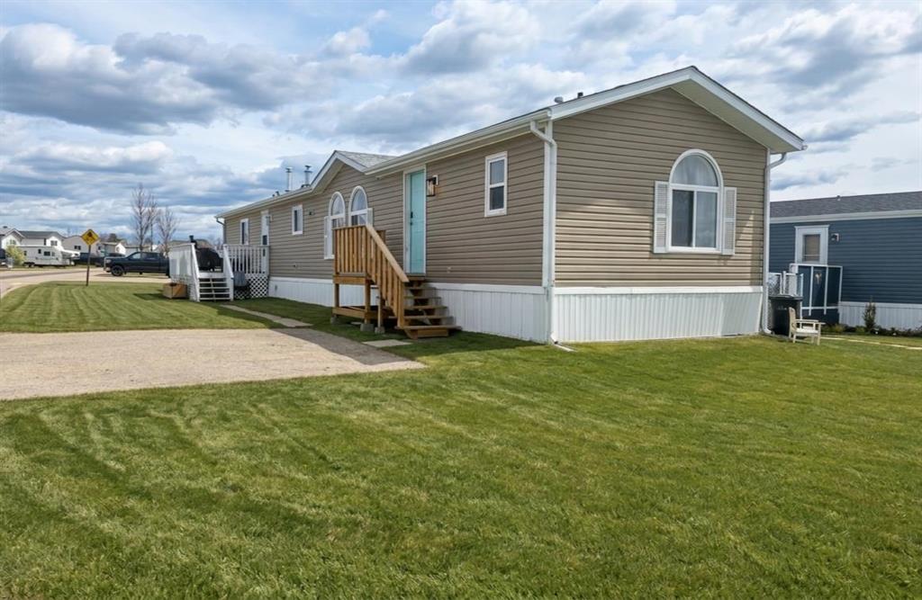 142 Clark Crescent , A2313329, Alberta,