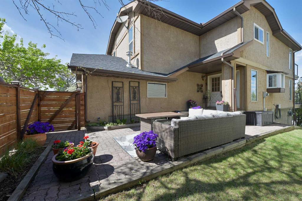 Third View of 44 Coach Manor Rise SW, Coach Hill, Calgary, Alberta, T3H 1C4