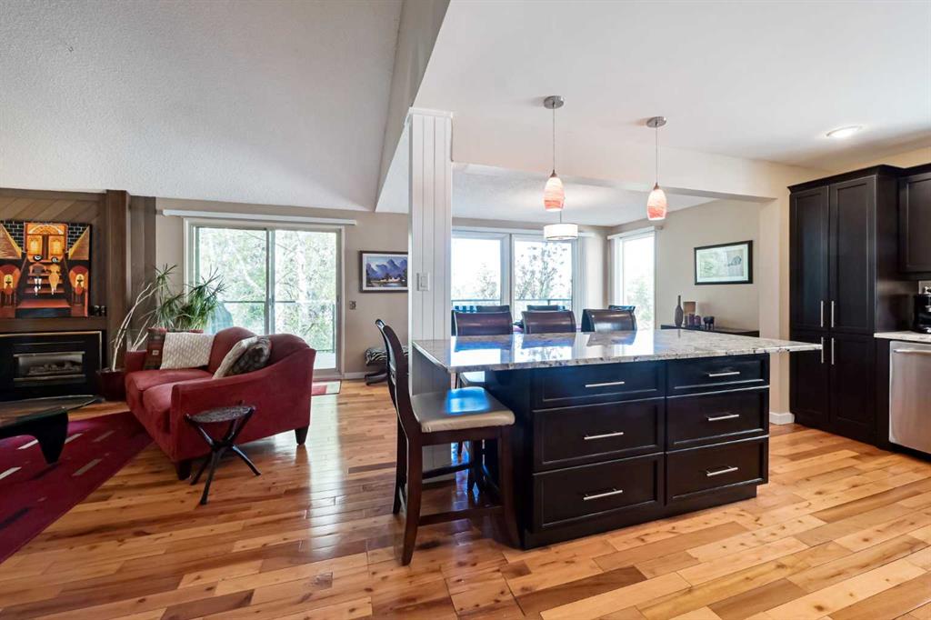 Fourth View of 44 Coach Manor Rise SW, Coach Hill, Calgary, Alberta, T3H 1C4
