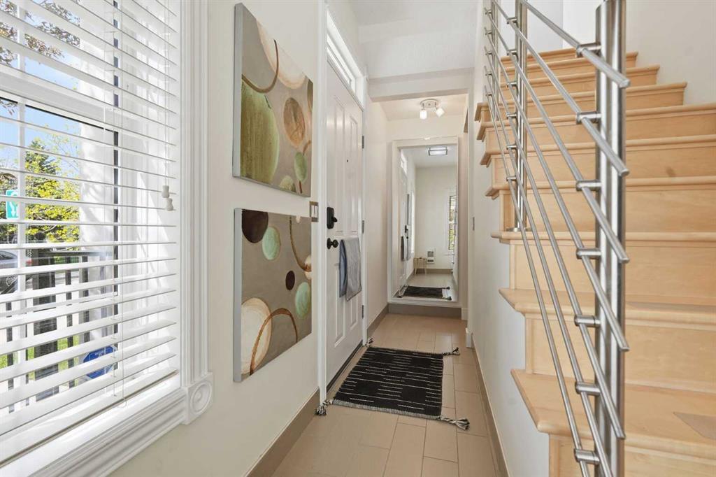 Third View of 130 Garrison Square SW, Garrison Woods, Calgary, Alberta, T2T 6B2
