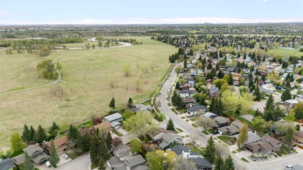 Third View of 14207 Deer Run Boulevard SE, Deer Run, Calgary, Alberta, T2J 6J3