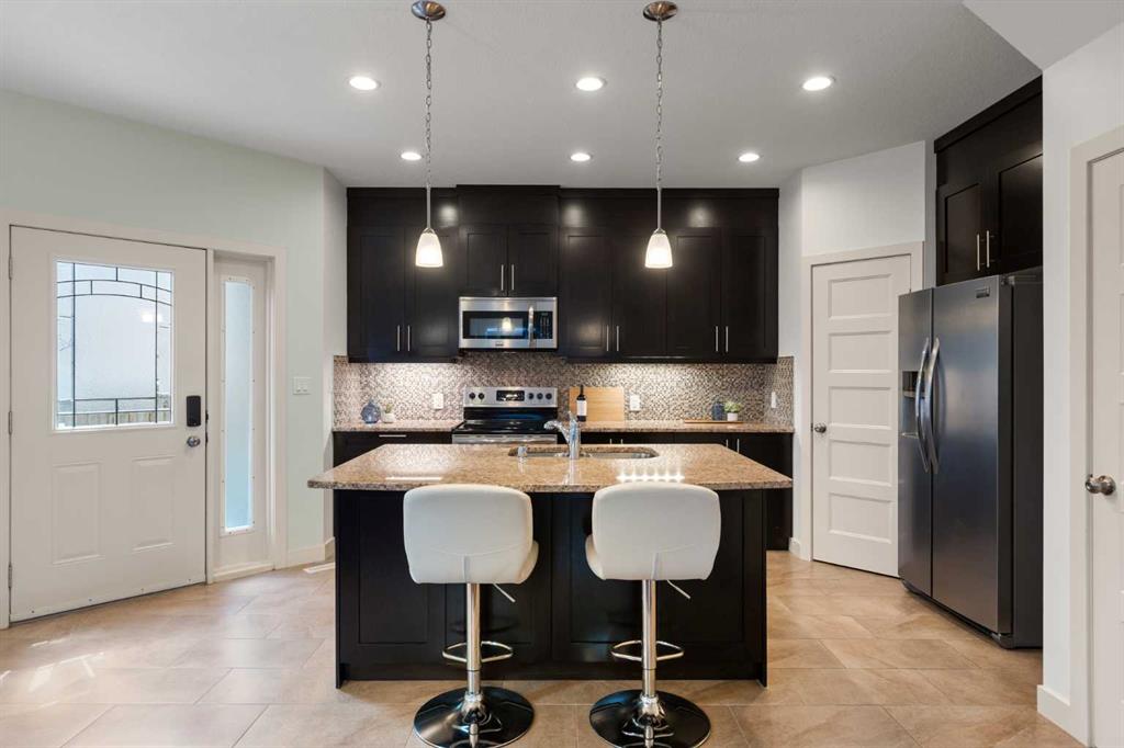 Fourth View of 2, 6110 Bowness Road NW, Bowness, Calgary, Alberta, T3B0E1