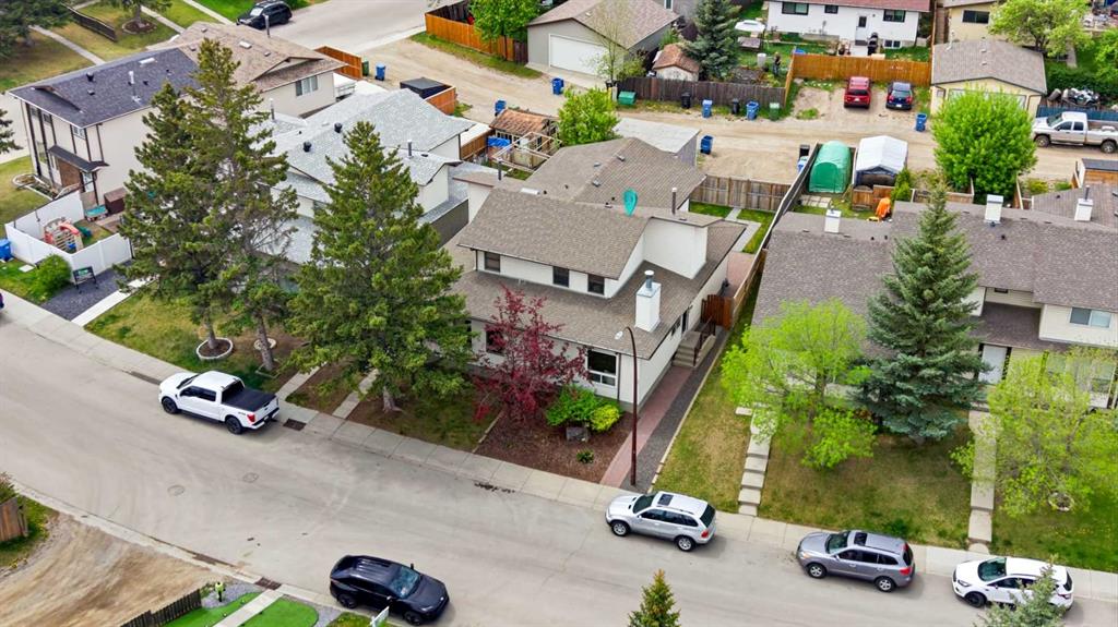 85 Cedarwood Hill SW, A2313508, Alberta,